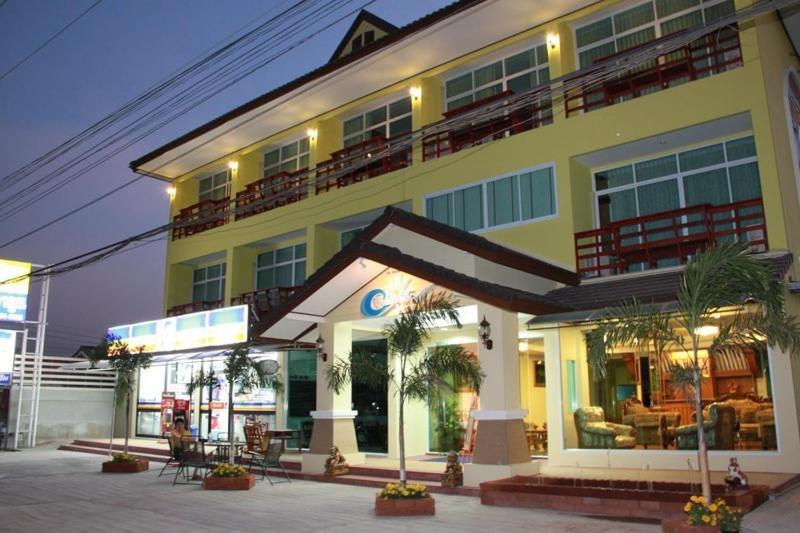 Hotel The Muk Lagoon Mukdahan Exterior foto